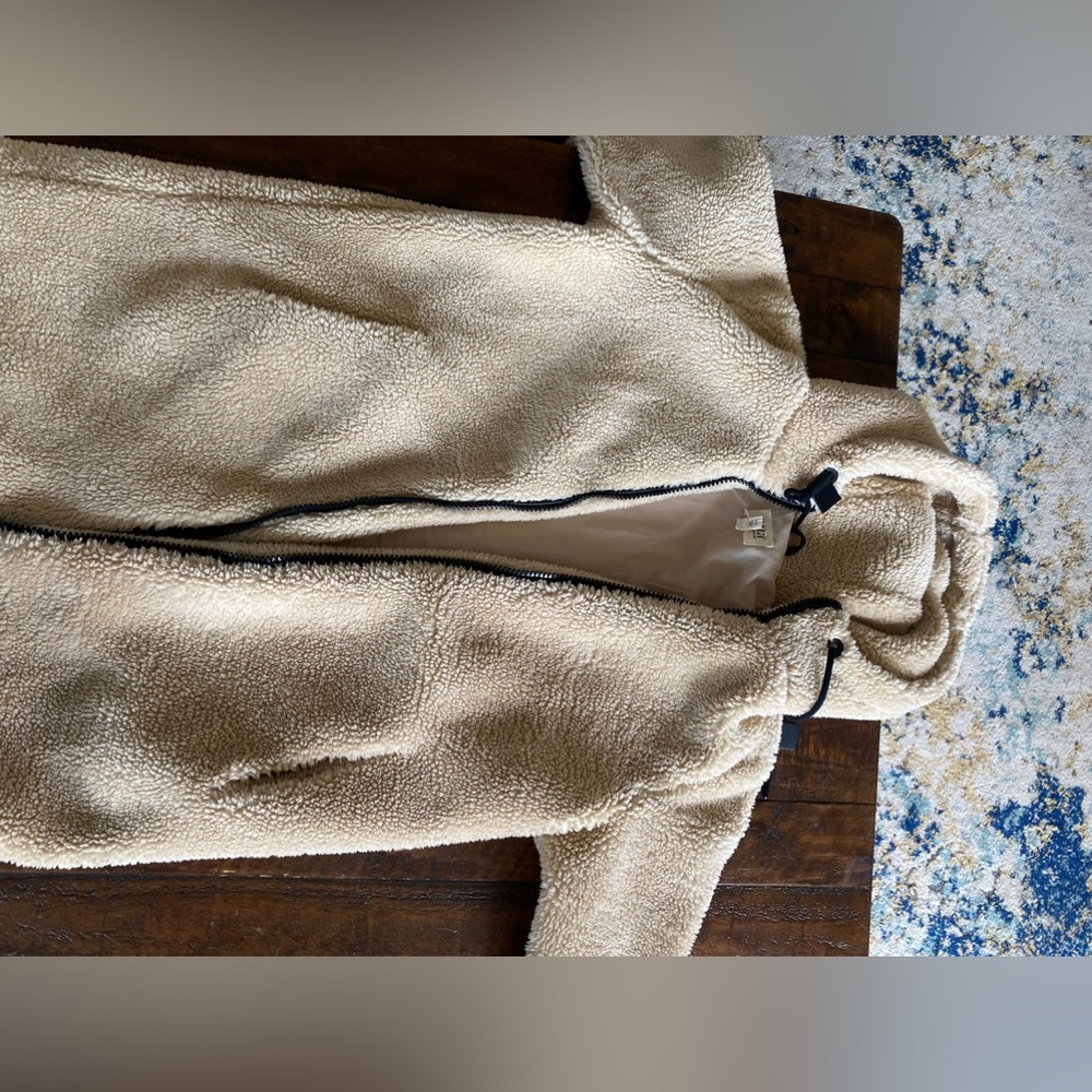 Tan jacket - Picture 2 of 3